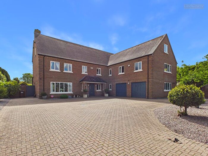 5 Bedroom Detached House For Sale In Daniels Gate, Long Sutton, Spalding, PE12