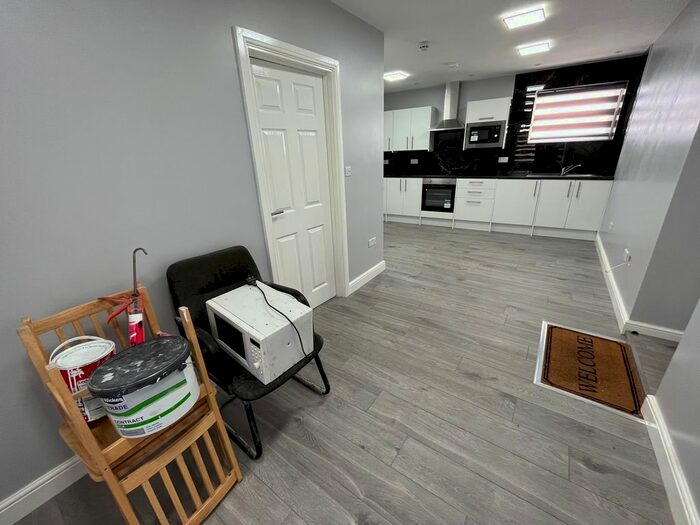 1 Bedroom Flat To Rent In The Burroughs, London, NW4