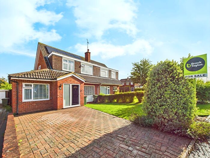 4 Bedroom Semi-detached House For Sale In Heath Way, Horsham, RH12