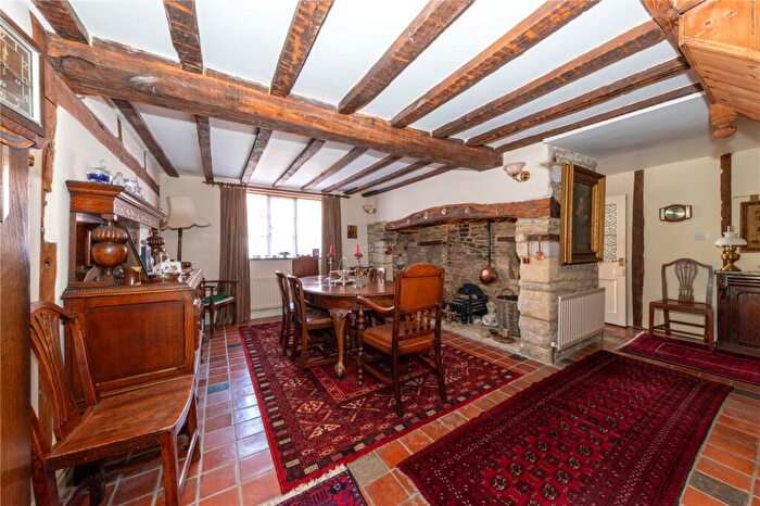 4 Bedroom Semi Detached House For Sale In Silver Street, Newport Pagnell, Buckinghamshire, MK16