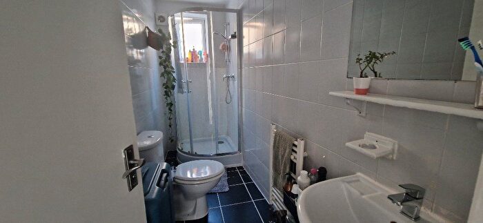 2 Bedroom Flat To Rent In Camden High Street, Camden, NW1