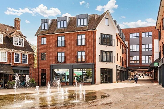 2 Bedroom Flat For Sale In Leys Avenue, Letchworth Garden City, SG6