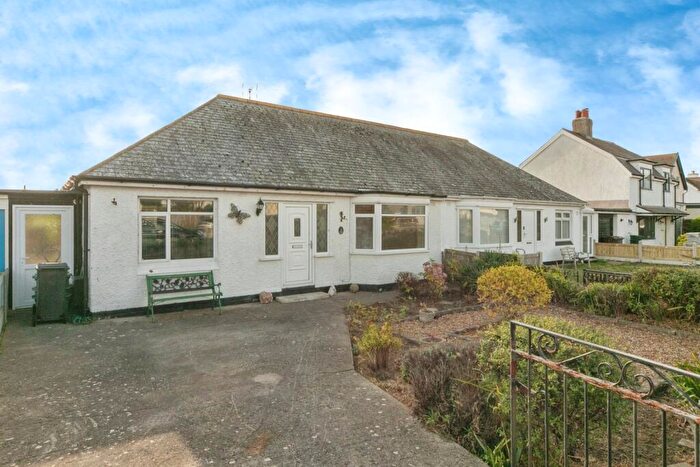 2 Bedroom Bungalow For Sale In Penrhyn Avenue, Rhos On Sea, Colwyn Bay, Conwy, LL28