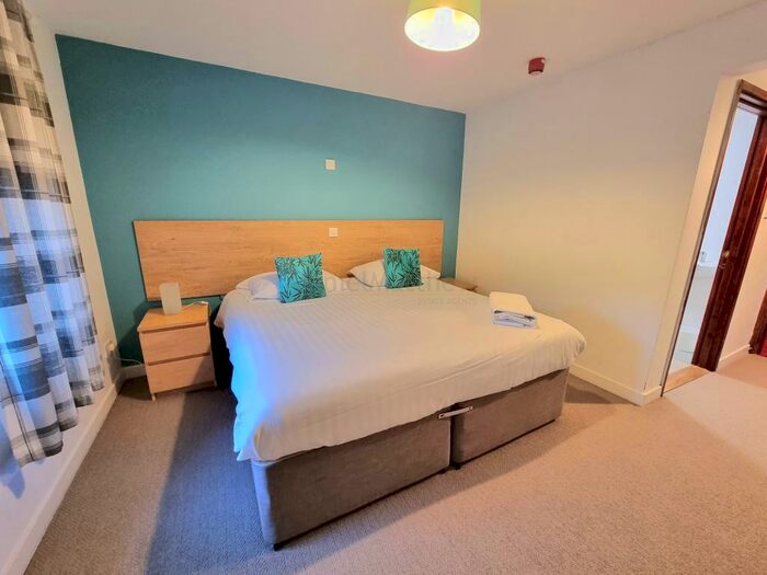 10 Bedroom Detached House For Sale In Port Road, Rhoose, Barry, The