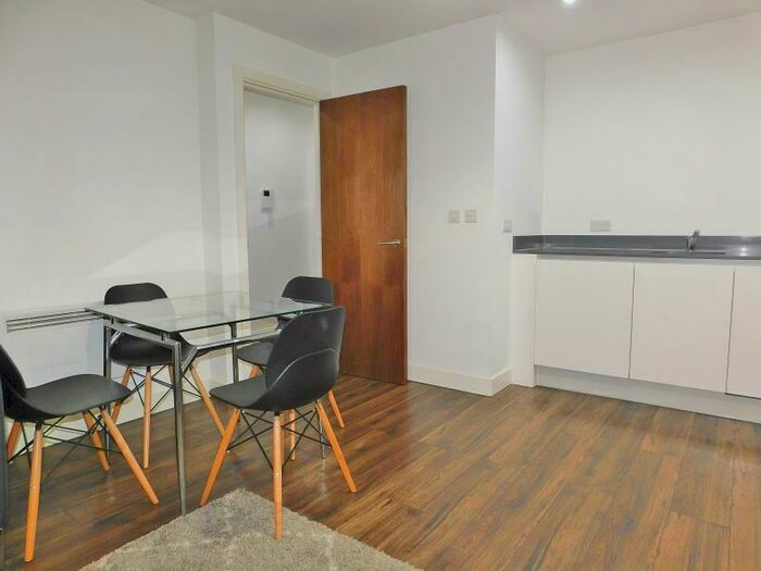 1 Bedroom Apartment To Rent In Broadway Residences, Broad Street, B15