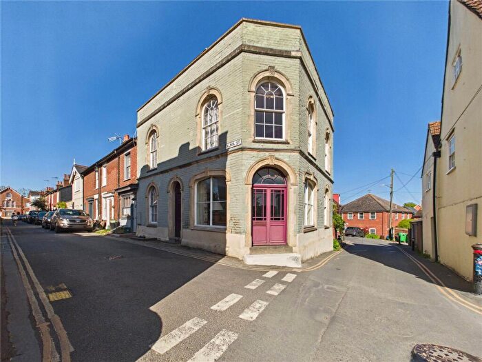 4 Bedroom End Of Terrace House For Sale In Alma Street, Wivenhoe, Colchester, Essex, CO7
