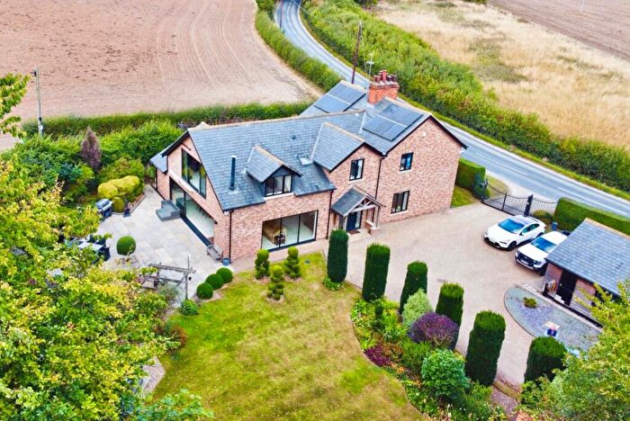 4 Bedroom Detached House For Sale In Braffords Cottages, Riplingham Road, Raywell, Cottingham, East Riding Of Yorkshire, HU16