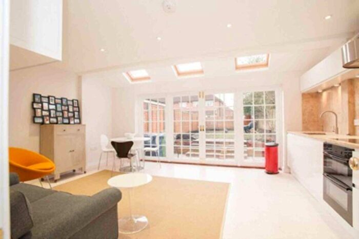 4 Bedroom Semi-Detached House To Rent In Valentia Road, Headington **Student Property **, OX3