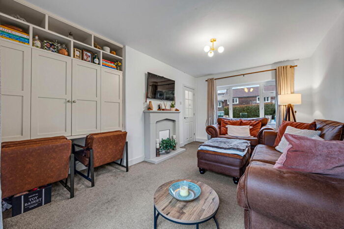 2 Bedroom Semi-Detached House For Sale In Queensway, Greenfield, Saddleworth, OL3