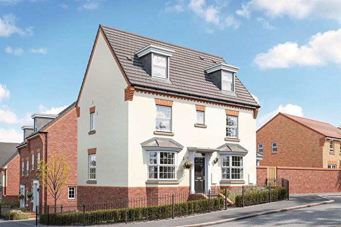 4 Bedroom Detached House For Sale In Chaulden Meadows, Long Chaulden, Hemel Hempstead, HP1