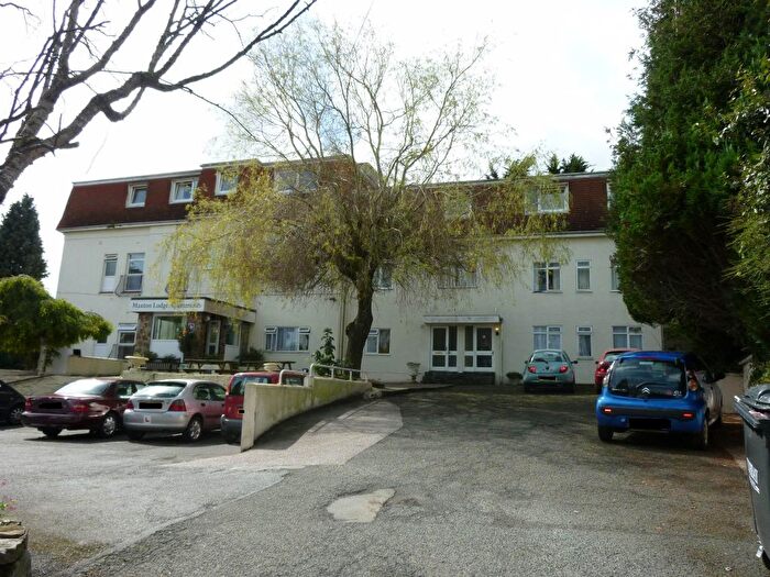 2 Bedroom Flat To Rent In Rousdown Road, Torquay, TQ2