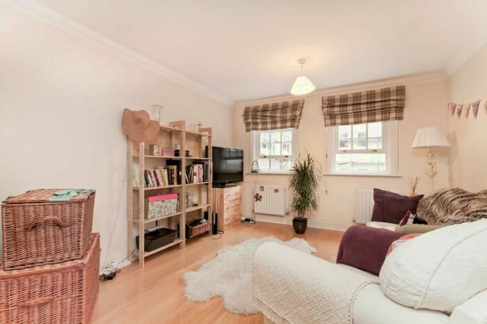 Studio To Rent In Imperial Court, Kennington Lane, London, SE11