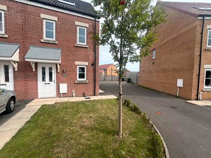 3 Bedroom End Of Terrace House For Sale In Friars Close, Northallerton, North Yorkshire, England, DL6