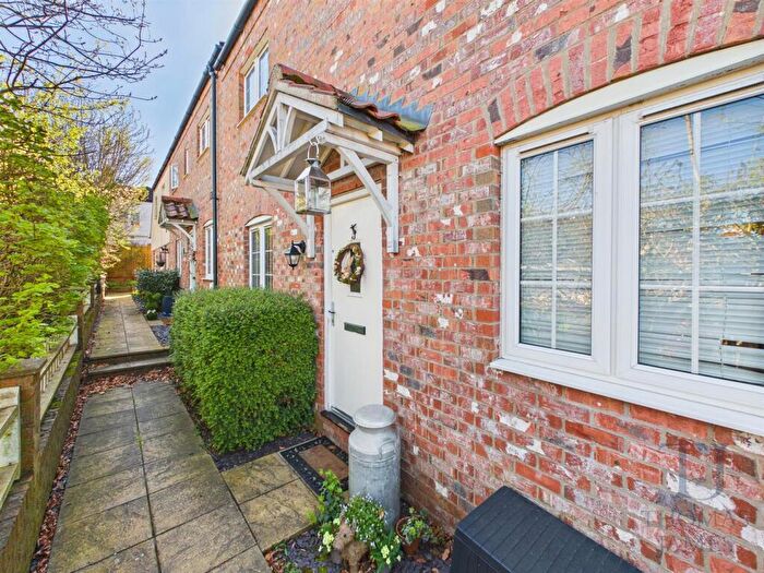 2 Bedroom Terraced House For Sale In Kerrs Walk, NG12