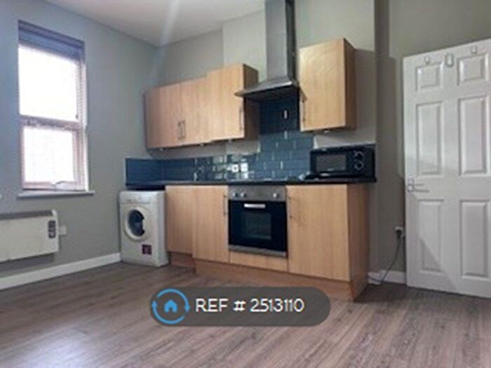 1 Bedroom Flat To Rent In Dagnall Park, London, SE25