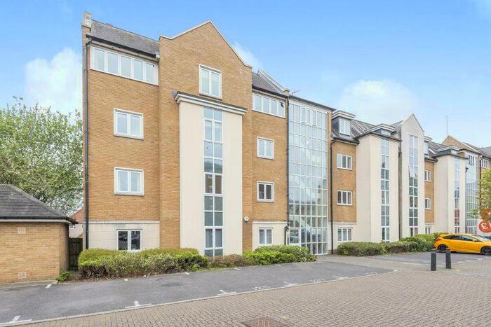 3 Bedroom Apartment To Rent In Reliance Way, East Oxford, OX4
