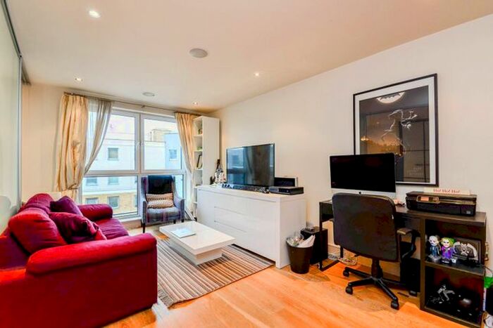 1 Bedroom Flat To Rent In Townmead Road, Imperial Wharf, London, SW6