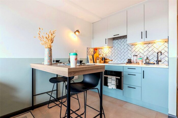 Studio To Rent In Uncle Stockwell, Courland Grove, London, SW8