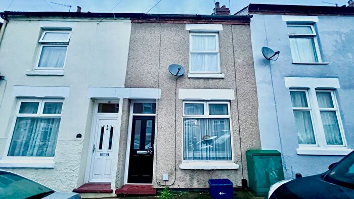 2 Bedroom Property To Rent In Essex Street, Northampton, NN2