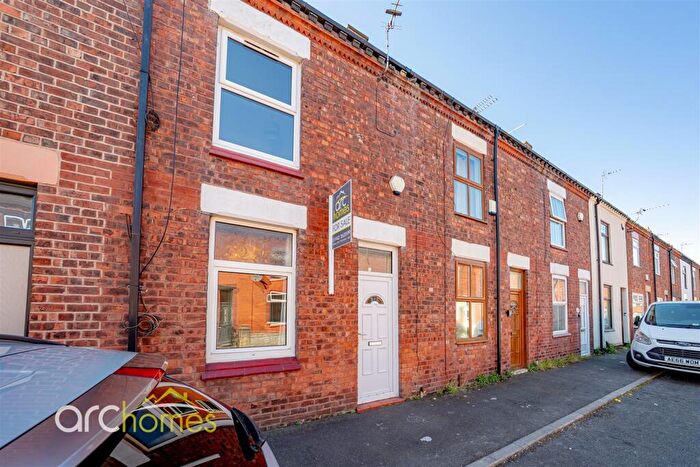 2 Bedroom Terraced House For Sale In Defiance Street, Atherton, Manchester, M46