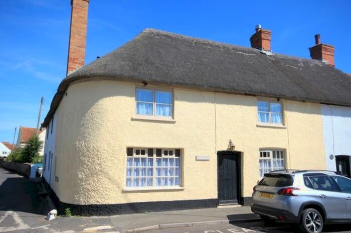 2 Bedroom Cottage For Sale In High Street, Stogursey, Bridgwater, TA5