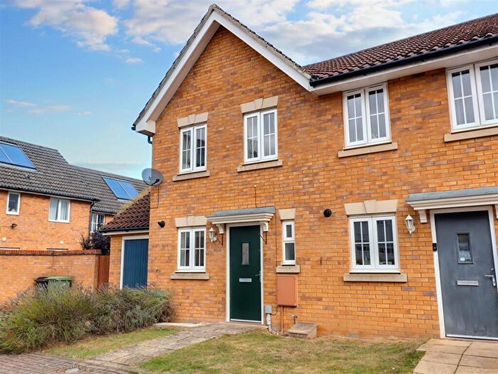 2 Bedroom Semi-Detached House To Rent In Heron Road, Costessey, Norwich, NR8