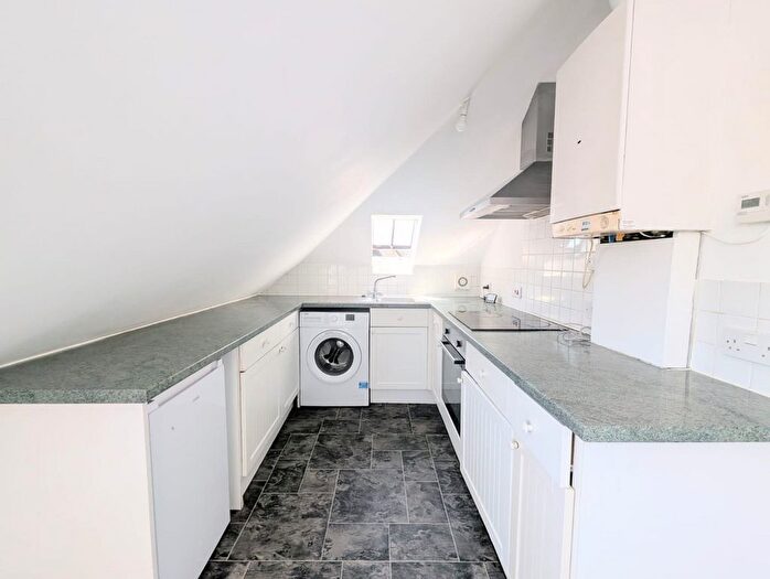 1 Bedroom Flat To Rent In Purewell, Christchurch, BH23