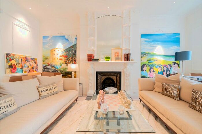 3 Bedroom Flat To Rent In Pembridge Villas, London, W11