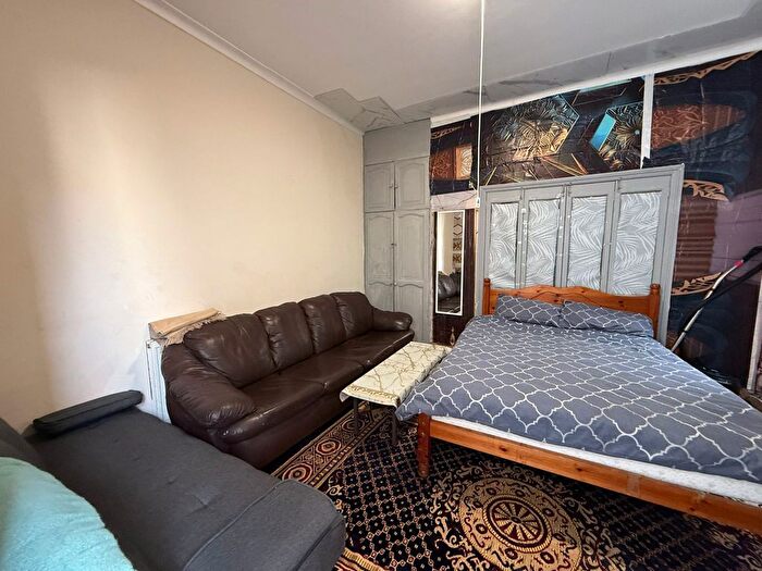 1 Bedroom Studio To Rent In Ilford, IG1