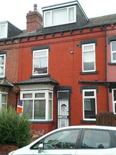 2 Bedroom Terraced House To Rent In Bexley Place, Leeds, LS8
