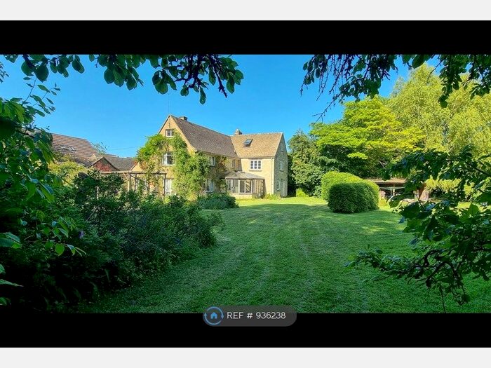 6 Bedroom Detached House To Rent In The Green, Nr Malmesbury, SN16