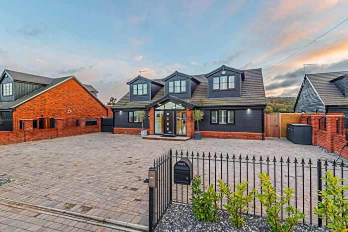 4 Bedroom Detached House For Sale In Lower Road, Hockley, SS5