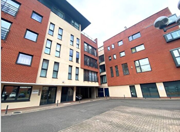 2 Bedroom Apartment To Rent In Rea House, B12