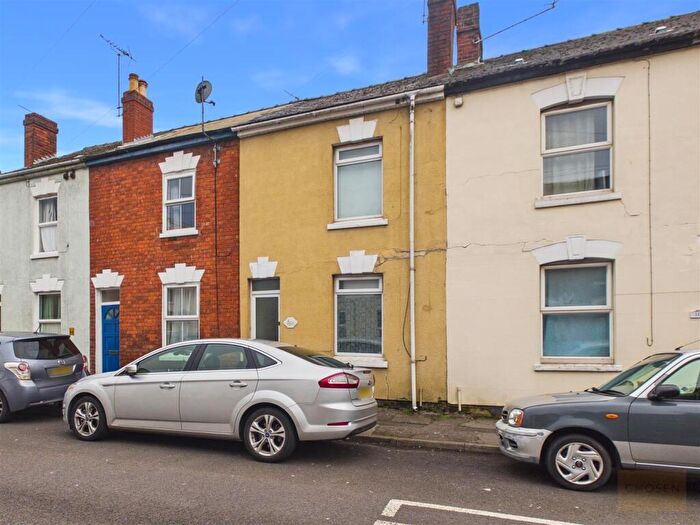 2 Bedroom Terraced House For Sale In Millbrook Street, Gloucester, GL1
