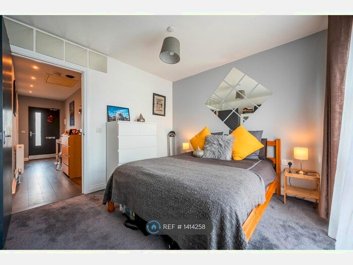 1 Bedroom Flat To Rent In Carlton Terrace, Brighton, BN41