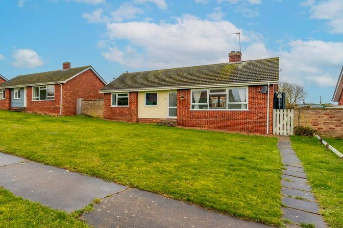 3 Bedroom Detached Bungalow For Sale In High Street, Wicklewood, NR18