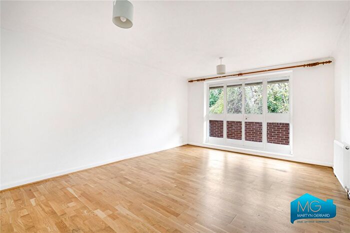 2 Bedroom Flat To Rent In Lissenden Gardens, Gospel Oak, London, NW5