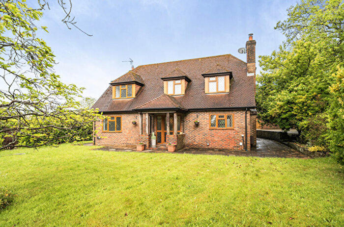 6 Bedroom House For Sale In Willis Lane, Four Marks, Alton, Hampshire, GU34