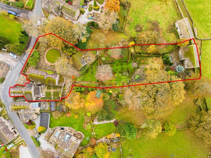 5 Bedroom Detached House For Sale In Starbotton, Skipton, North Yorkshire, BD23