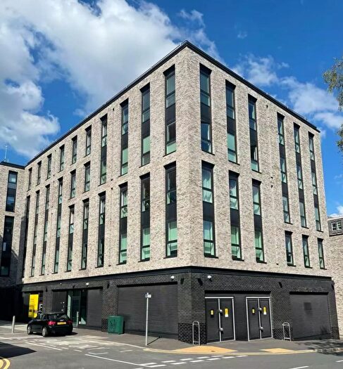 2 Bedroom Flat To Rent In Chapel Street, Salford, M3