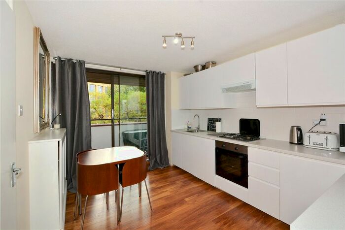 1 Bedroom Flat To Rent In Falcon Point, Hopton Street, SE1