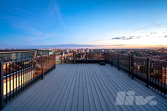 3 Bedroom Penthouse To Rent In Centre Heights, Finchley Road, Swiss Cottage, NW3
