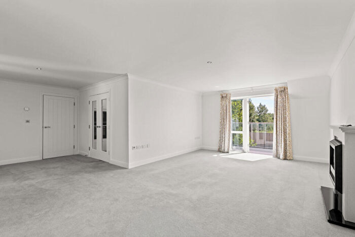 2 Bedroom Retirement Property For Sale In Wise Manor, Merlin Way, Austin Heath, Warwick, Warwickshire, CV34