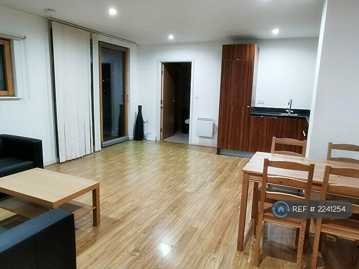 2 Bedroom Flat To Rent In Arboretum Place, London, IG11