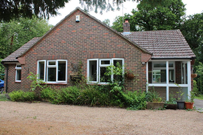 2 Bedroom Bungalow To Rent In Ampfield, Romsey, SO51
