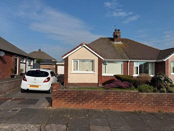2 Bedroom Bungalow For Sale In Kentmere Crescent, Barrow-In-Furness, Cumbria, LA14