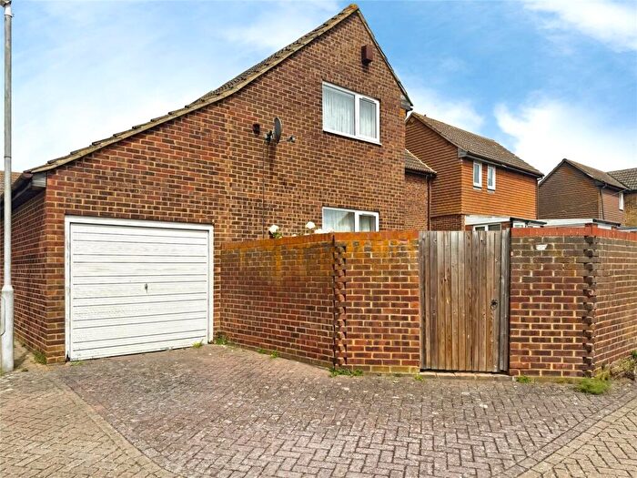 2 Bedroom End Of Terrace House For Sale In Lovell Road, Minster On Sea, Sheerness, Kent, ME12