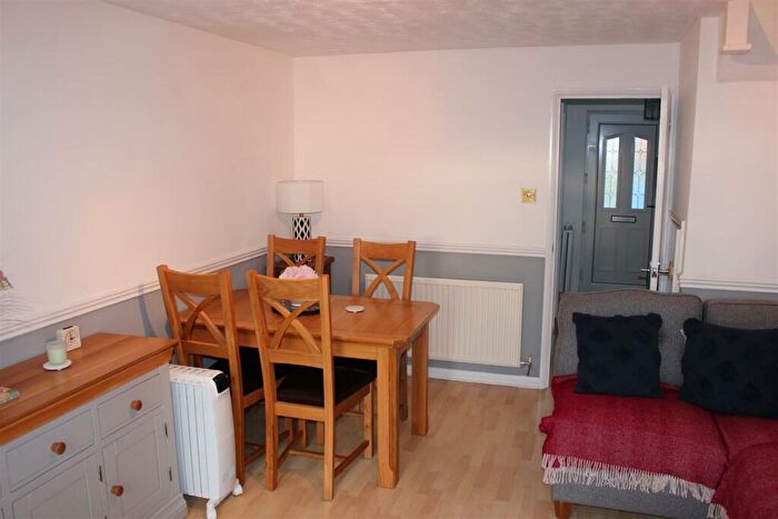 2 Bedroom Semi-Detached House For Sale In Northacre Road, Oakwood, Derby, DE21