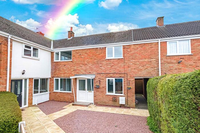 4 Bedroom Terraced House To Rent In Whitford Close, Bromsgrove, Worcestershire, B61