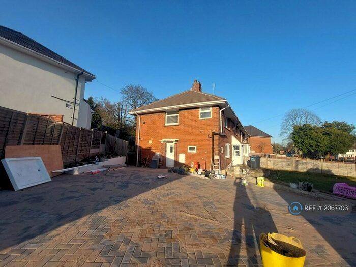 3 Bedroom Semi-Detached House To Rent In Gregory Avenue, Birmingham, B29